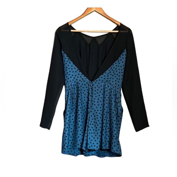 BCBG Generation polka dot jumpsuit. Size 2 - Picture 10 of 10